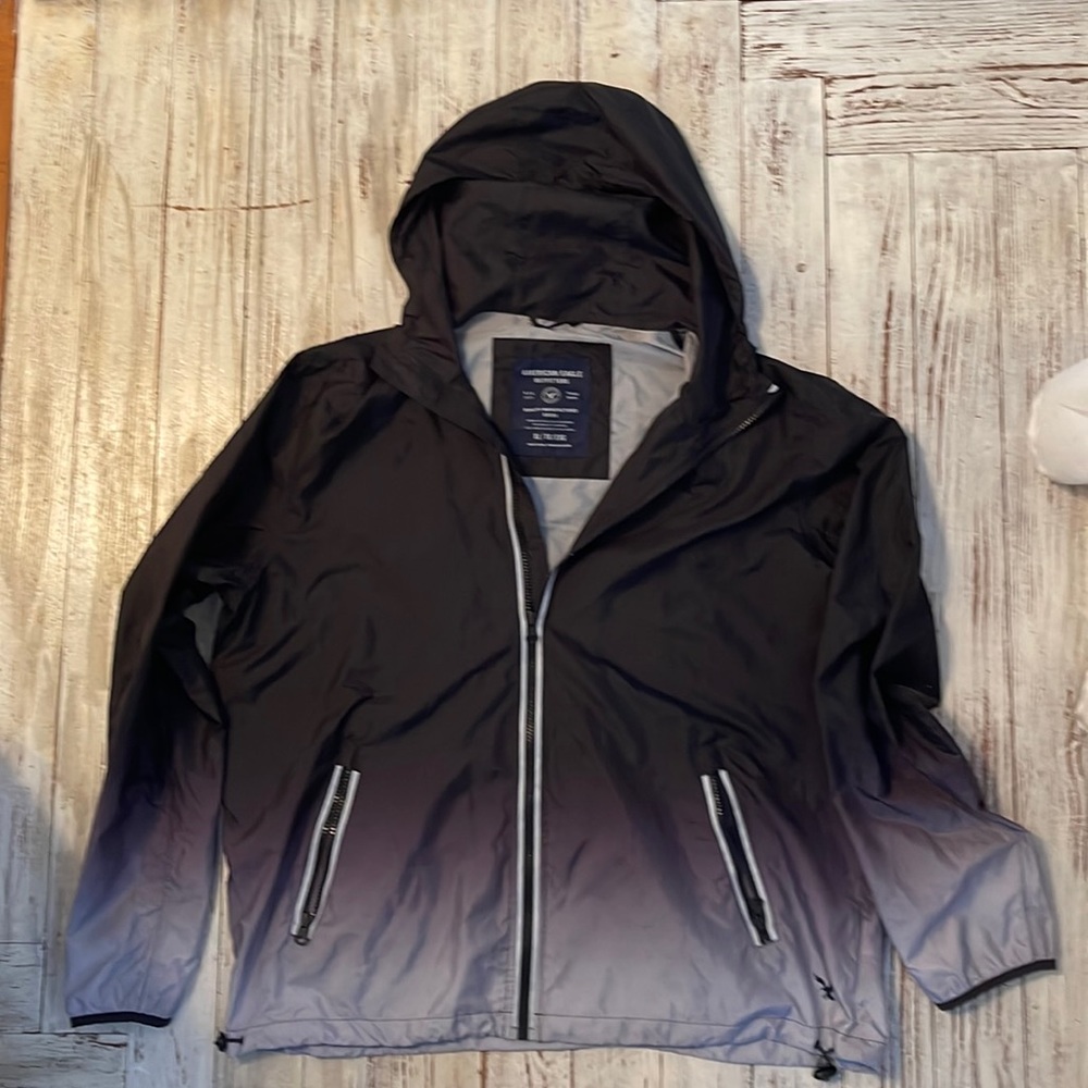 American Eagle windbreaker XL